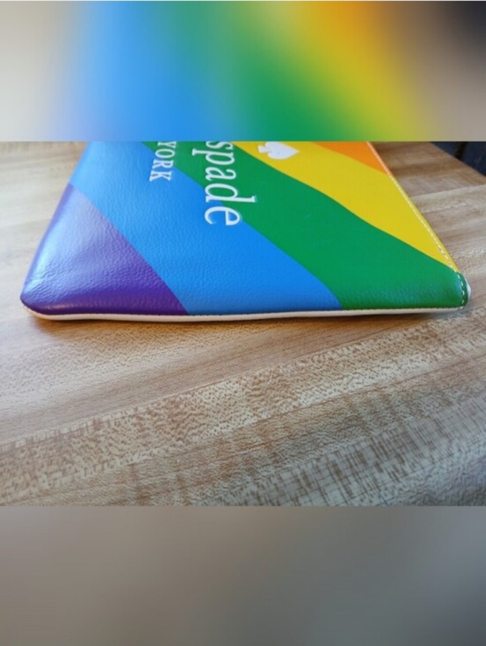 Kate Spade- Rainbow 🌈 Large Zip Clutch - Picture 9 of 10